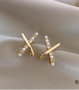 Elegant Geometric Cross Design Earrings