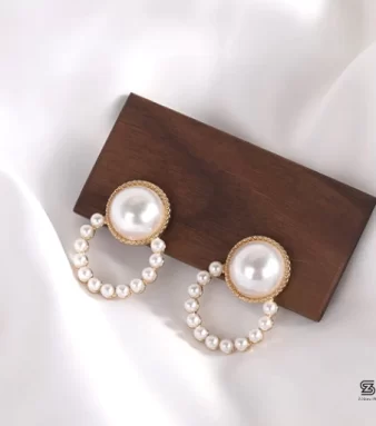 Round Pearl Tops Pair