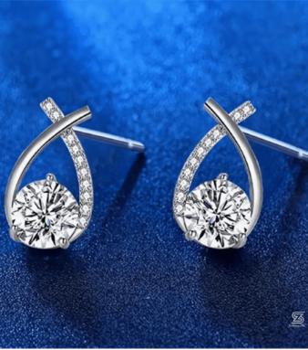 Elegant Teardrop Stud Earrings