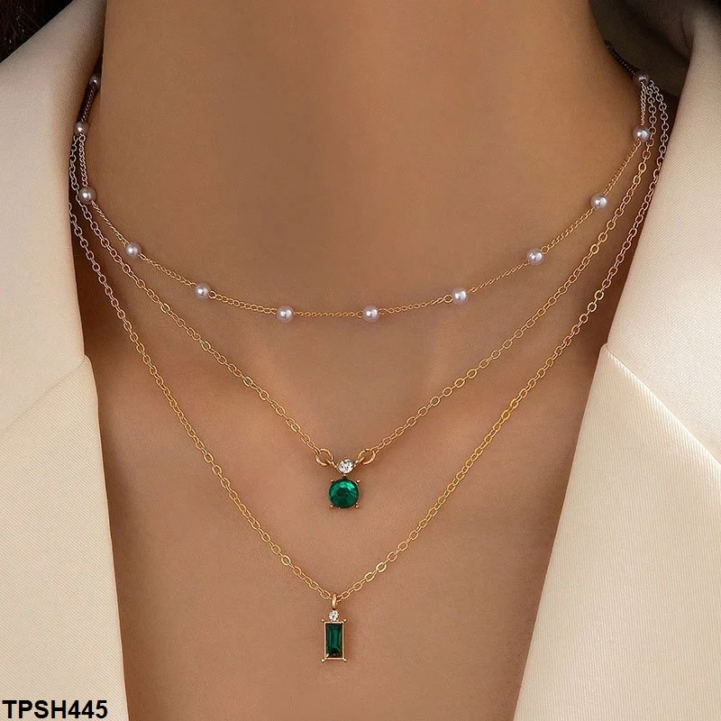 Baguette/Round Pendent With Link Chains